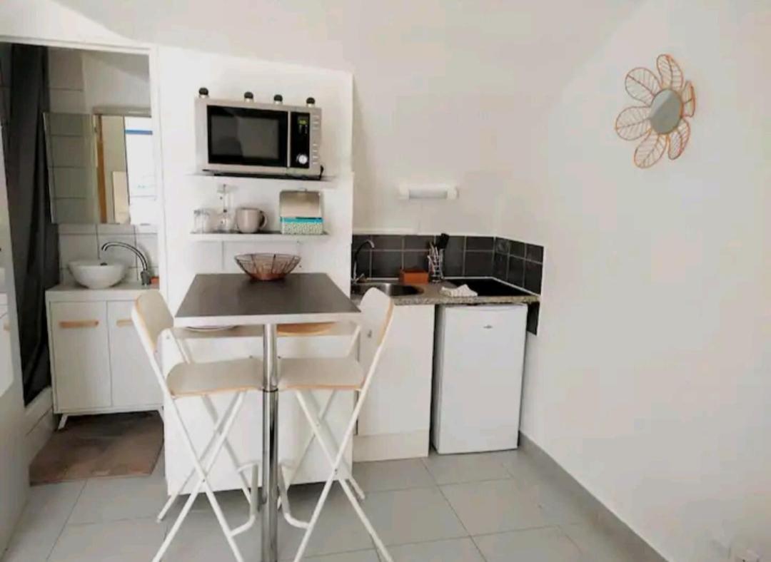 Apartamento La Petite Voute Montpellier Reine Exterior foto